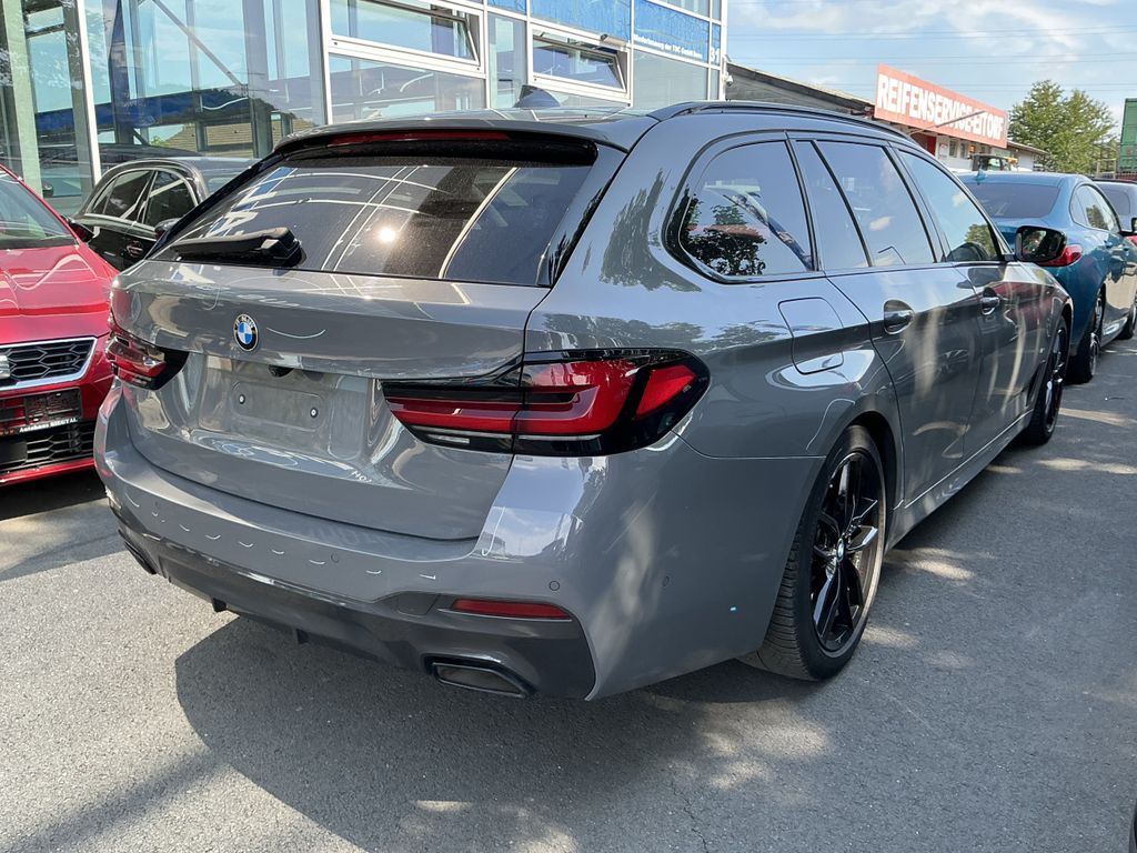 BMW 520 2022 г. Серый, пробег 57890 км