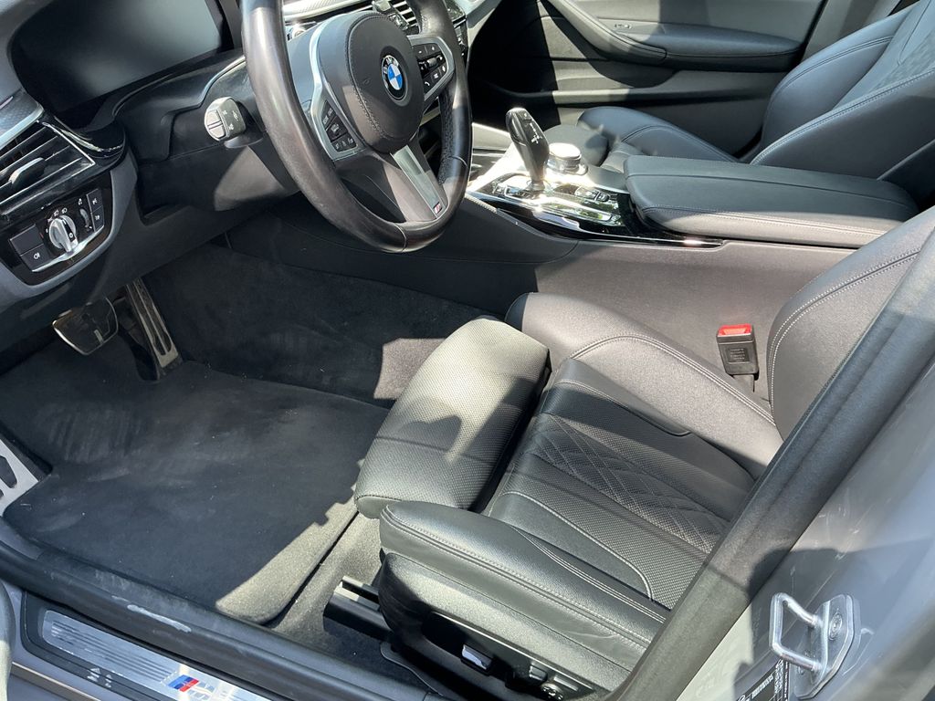 BMW 520 2022 г. Серый, пробег 57890 км
