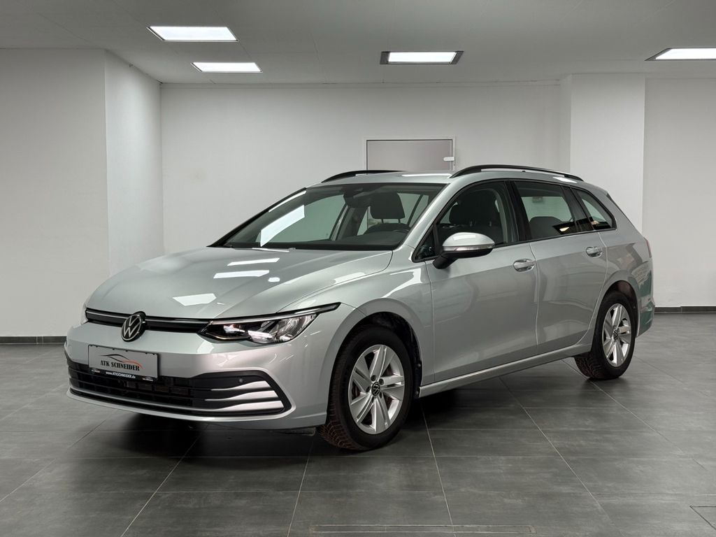 Volkswagen Golf 2023 г. Серебристый, пробег 50000 км