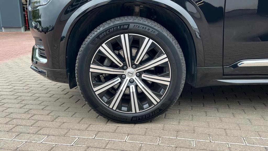 Volvo XC90 2023 г. Чёрный, пробег 45100 км