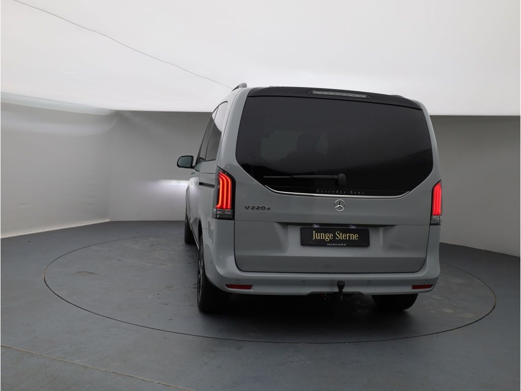 Mercedes-Benz V 220 2026 г. Серый, пробег 19900 км
