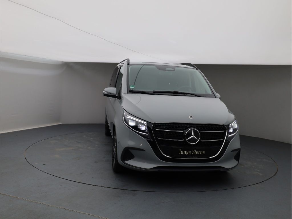 Mercedes-Benz V 220 2026 г. Серый, пробег 19900 км