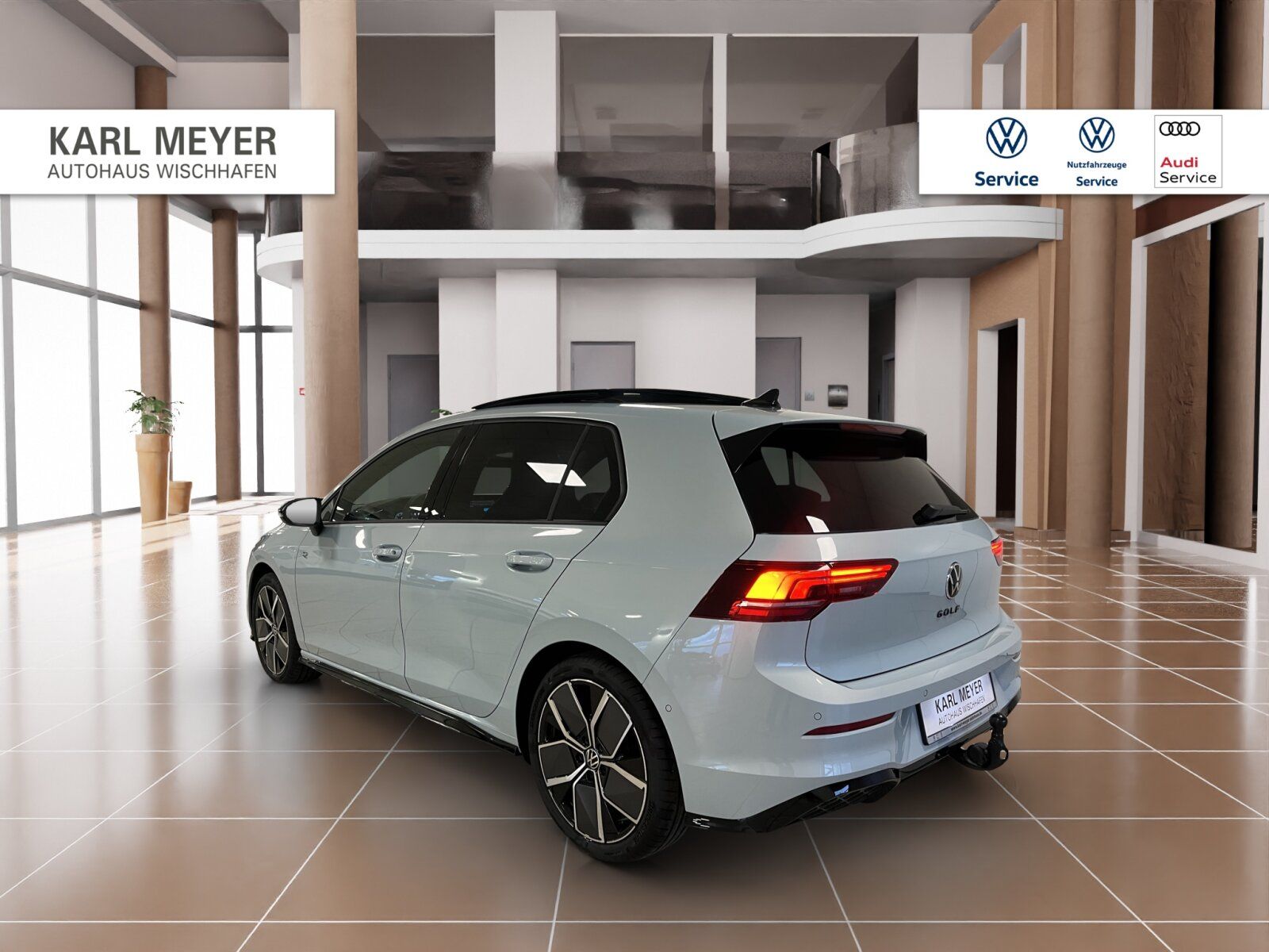 Volkswagen Golf 2025 г. Синий, пробег 18500 км