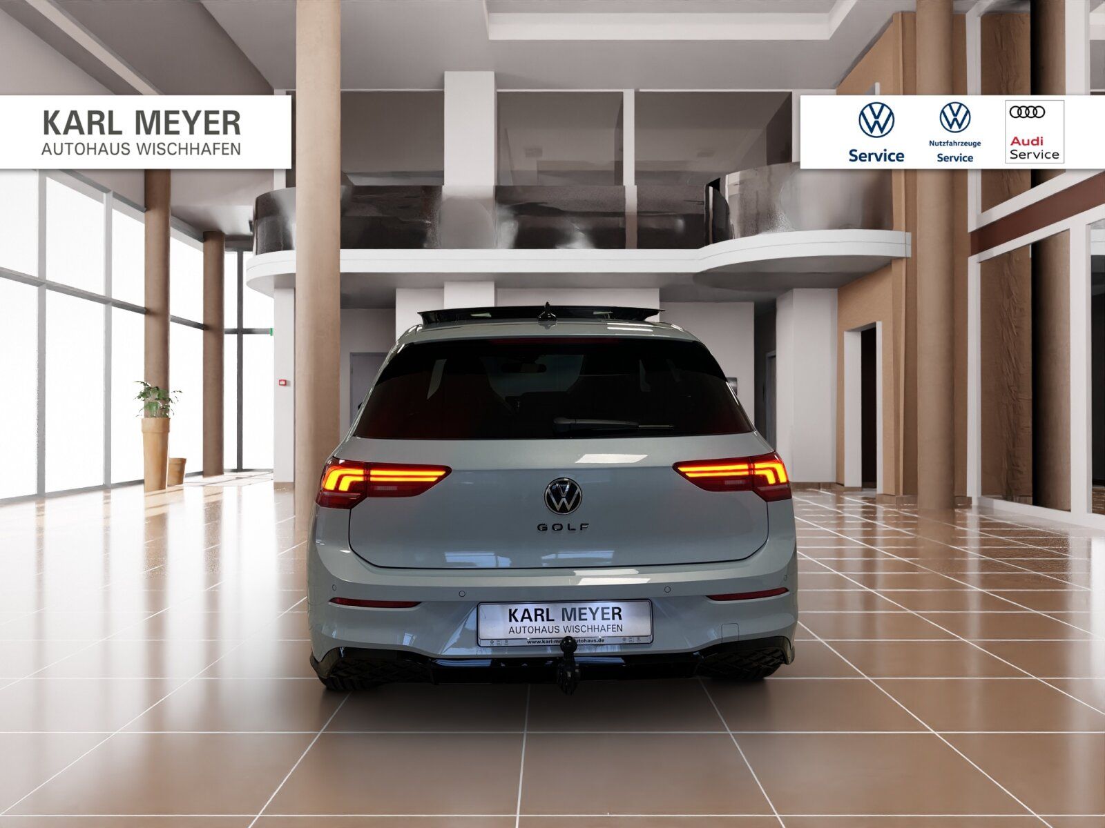 Volkswagen Golf 2025 г. Синий, пробег 18500 км