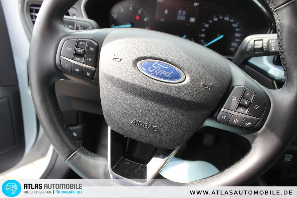 Ford Focus 2023 г. Белый, пробег 52961 км