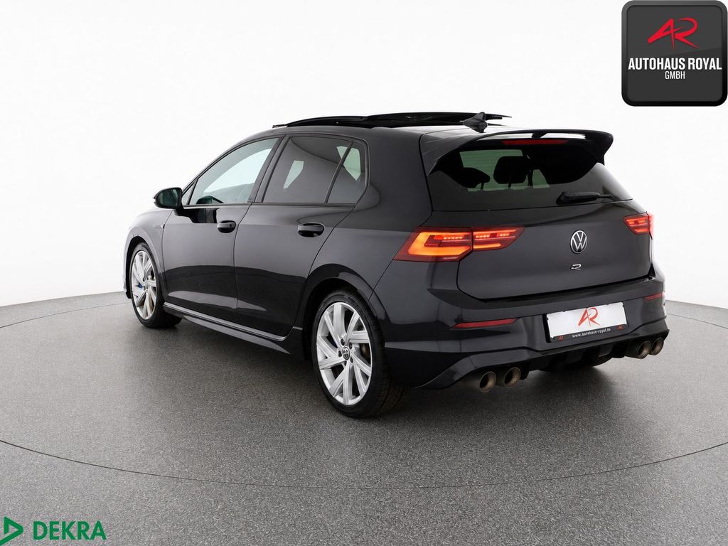 Volkswagen Golf 2023 г. Чёрный, пробег 36761 км