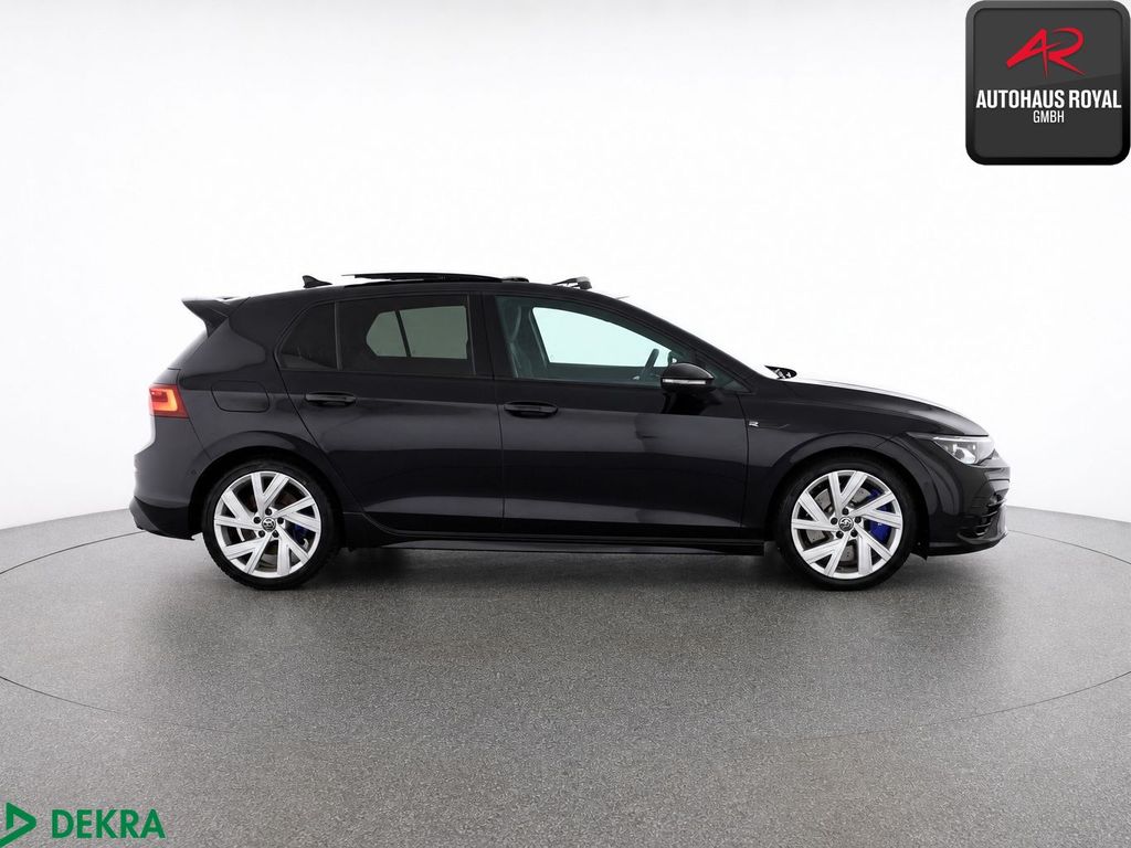 Volkswagen Golf 2023 г. Чёрный, пробег 36761 км