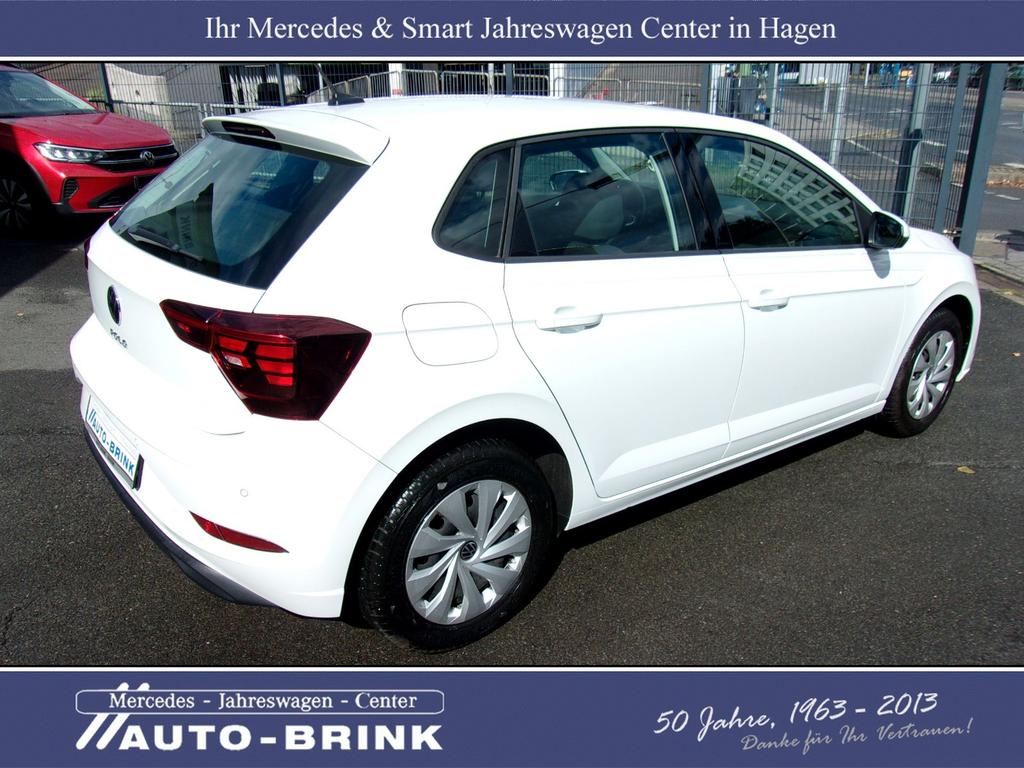 Volkswagen Polo 2022 г. Белый, пробег 24730 км