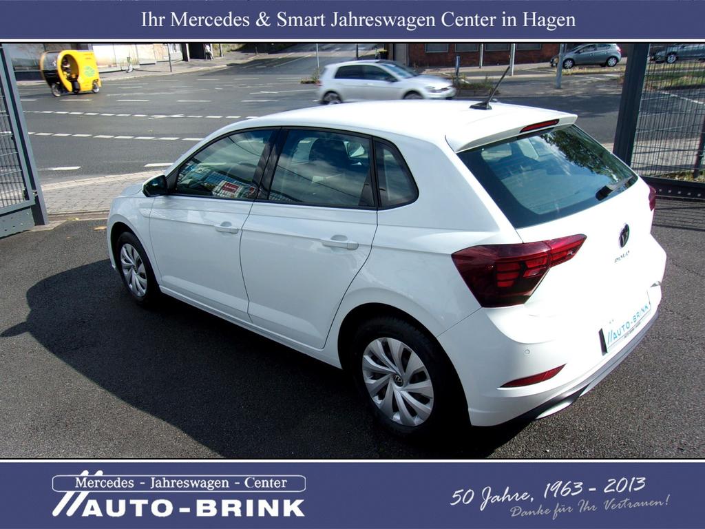 Volkswagen Polo 2022 г. Белый, пробег 24730 км