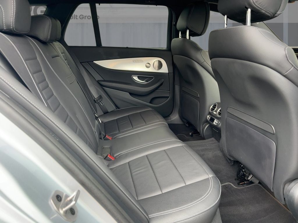 Mercedes-Benz E 450 2023 г. Серебристый, пробег 24797 км