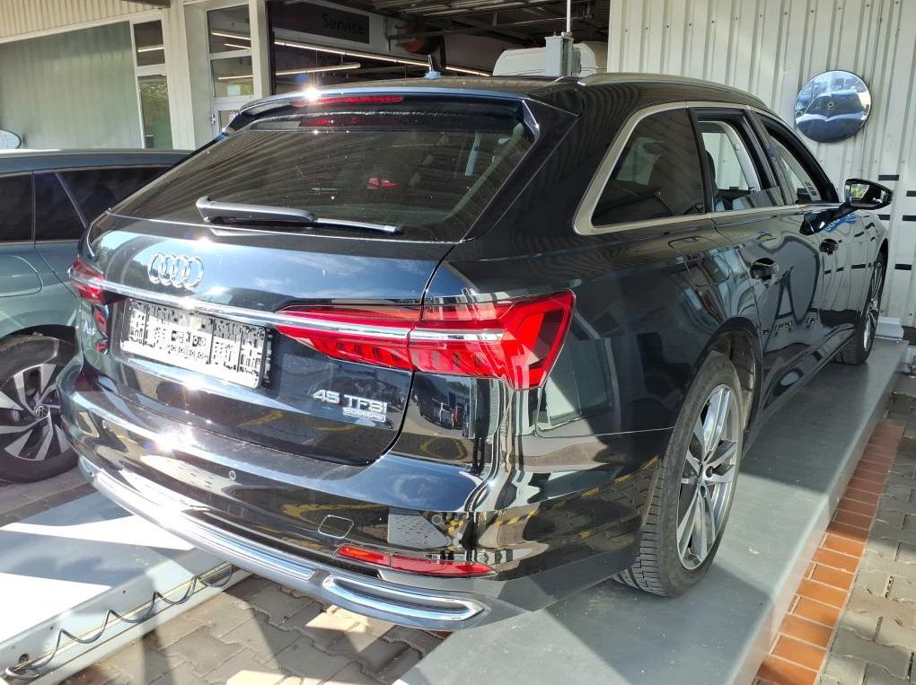 Audi A6 2023 г. Чёрный, пробег 58010 км