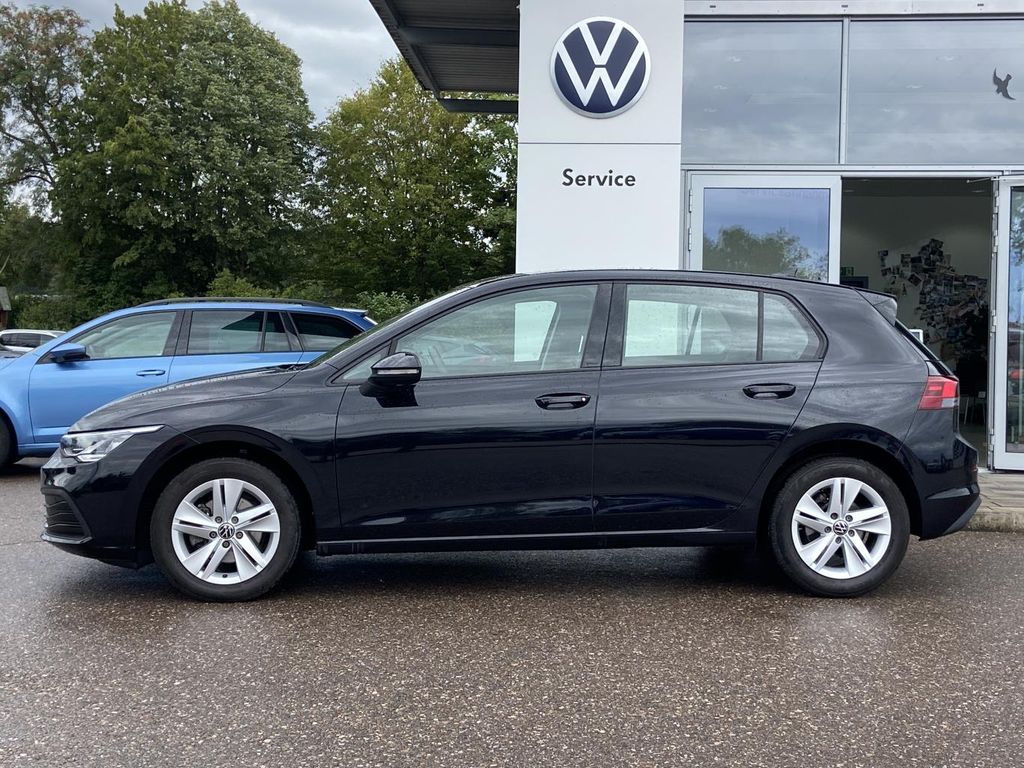 Volkswagen Golf 2024 г. Чёрный, пробег 46151 км