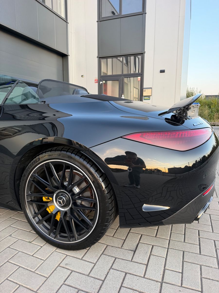 Mercedes-Benz SL 63 AMG 2023 г. Чёрный, пробег 54900 км