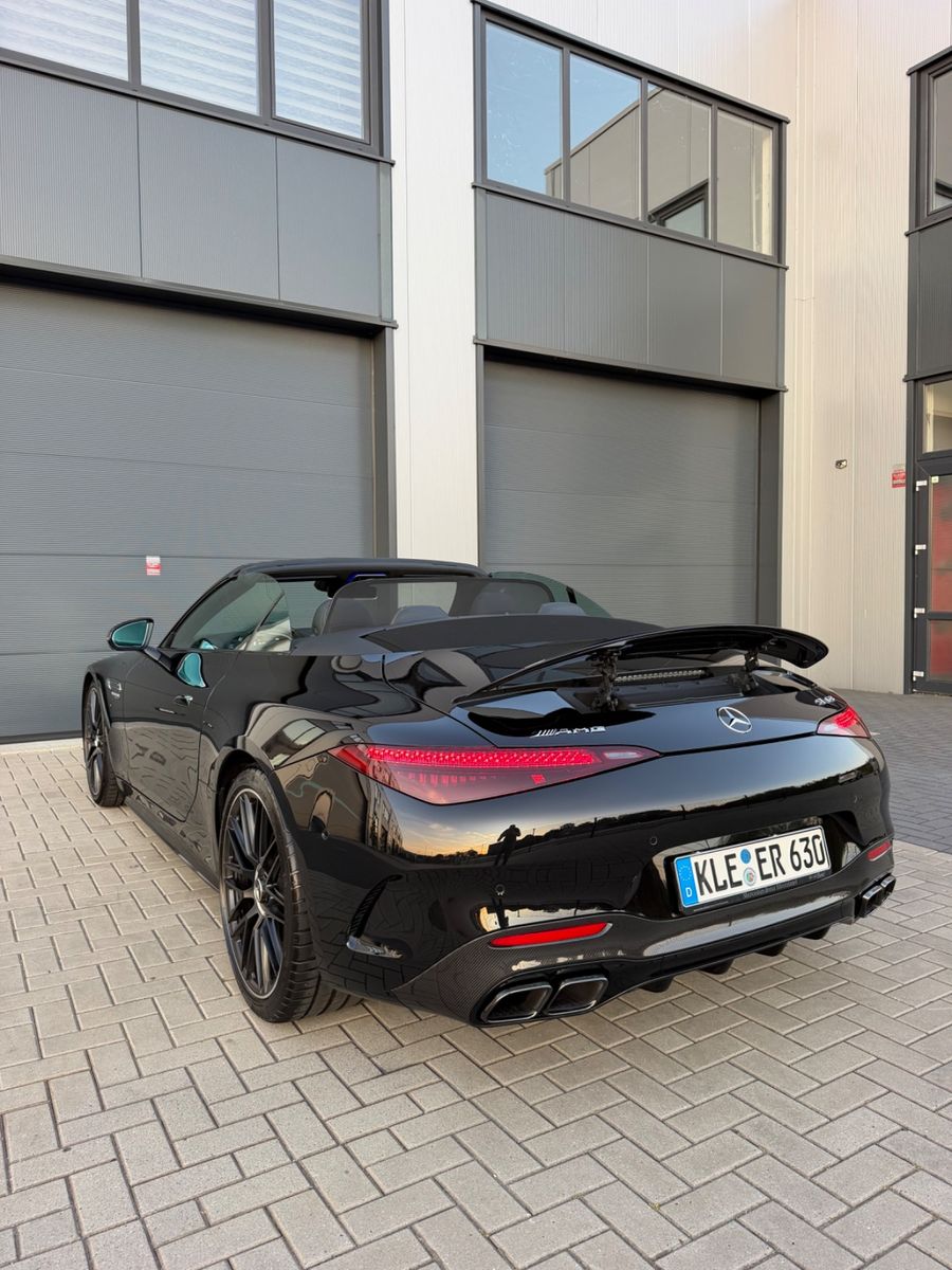 Mercedes-Benz SL 63 AMG 2023 г. Чёрный, пробег 54900 км