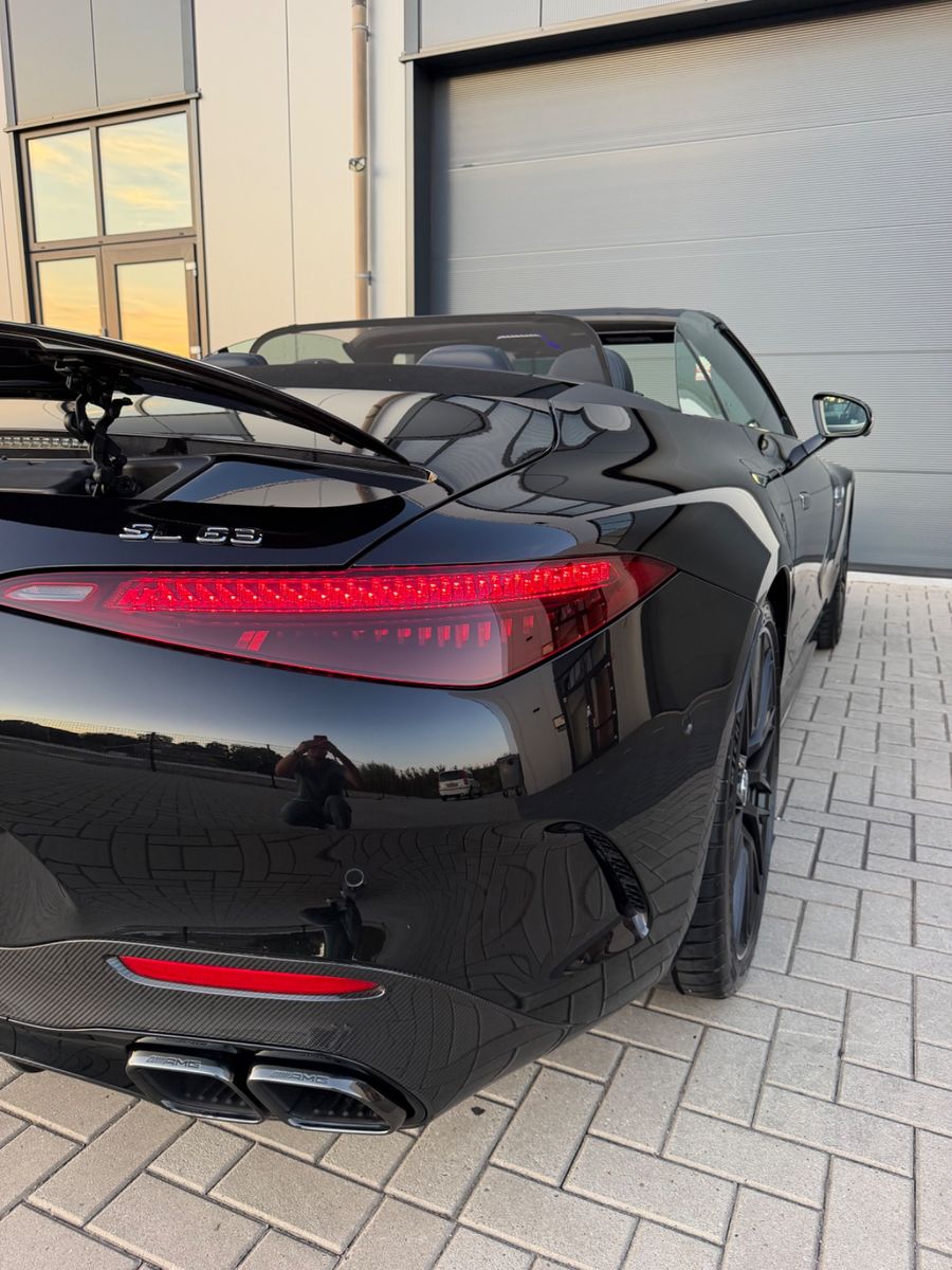 Mercedes-Benz SL 63 AMG 2023 г. Чёрный, пробег 54900 км