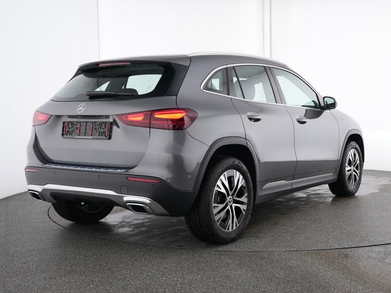 Mercedes-Benz GLA 250 2025 г. Серый, пробег 4610 км