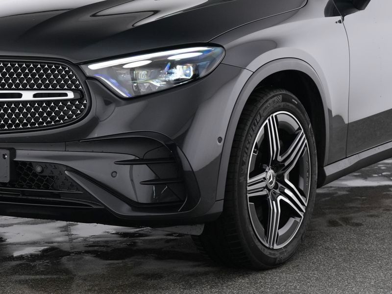 Mercedes-Benz GLC 200 2025 г. Серый, пробег 19905 км