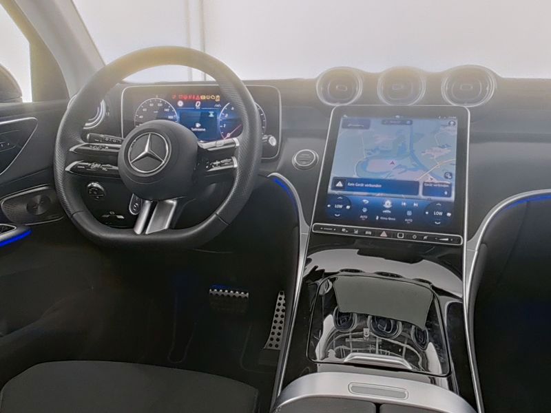 Mercedes-Benz GLC 200 2025 г. Серый, пробег 19905 км