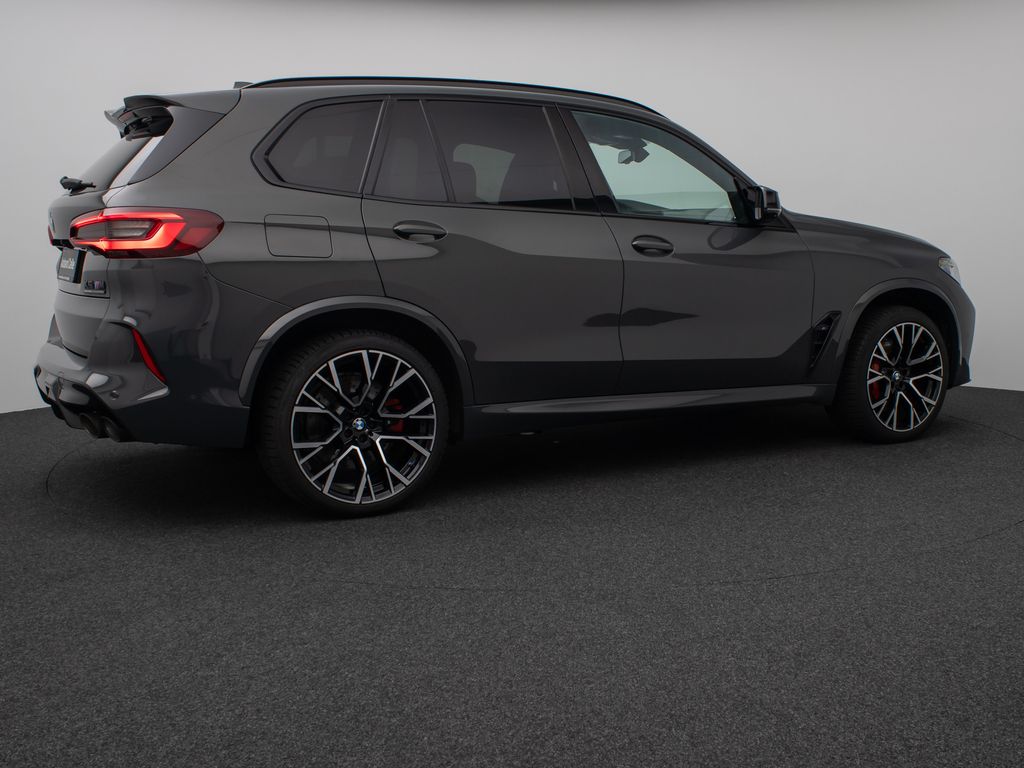 BMW X5 M 2023 г. Серый, пробег 54175 км