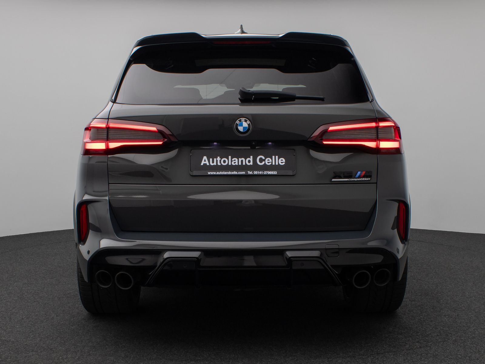 BMW X5 M 2023 г. Серый, пробег 54175 км