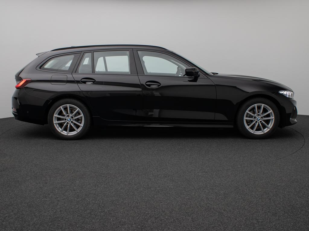 BMW 318 2025 г. Чёрный, пробег 12744 км