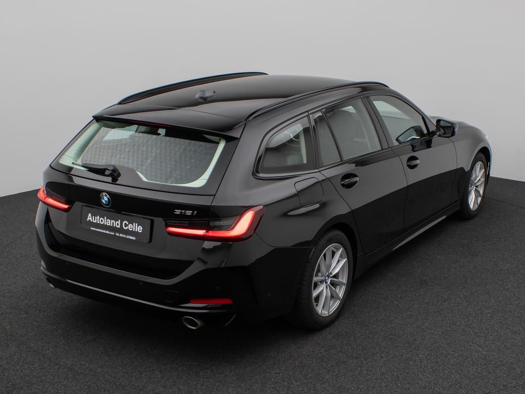 BMW 318 2025 г. Чёрный, пробег 12744 км