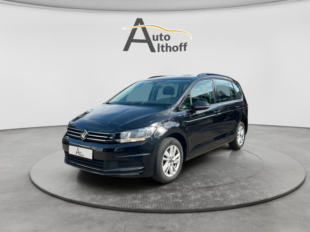 Volkswagen Touran 2023 г. Чёрный, пробег 57980 км