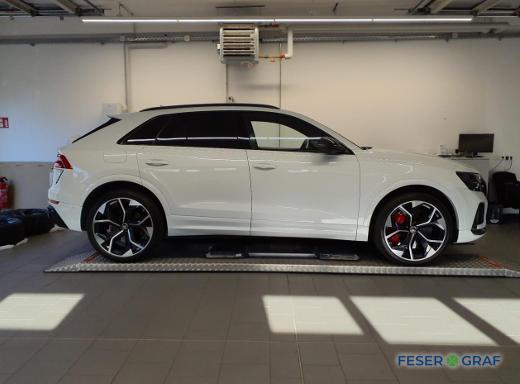 Audi RSQ8 2023 г. Белый, пробег 59900 км