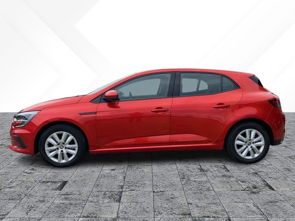 Renault Megane 2022 г. Красный, пробег 47996 км
