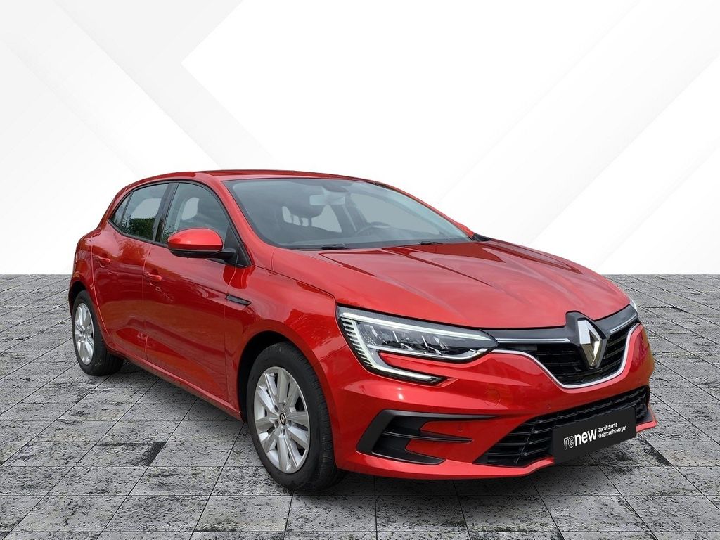 Renault Megane 2022 г. Красный, пробег 47996 км