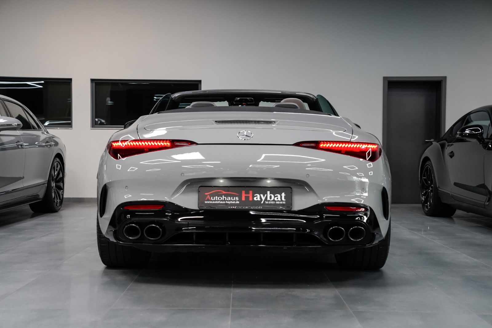 Mercedes-Benz SL 43 AMG 2023 г. Серый, пробег 42000 км