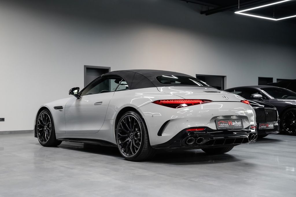Mercedes-Benz SL 43 AMG 2023 г. Серый, пробег 42000 км
