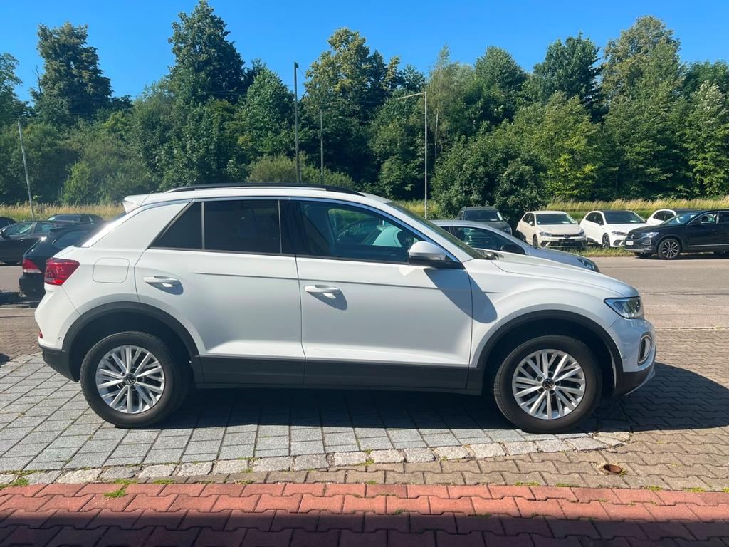 Volkswagen T-Roc 2023 г. Белый, пробег 60000 км