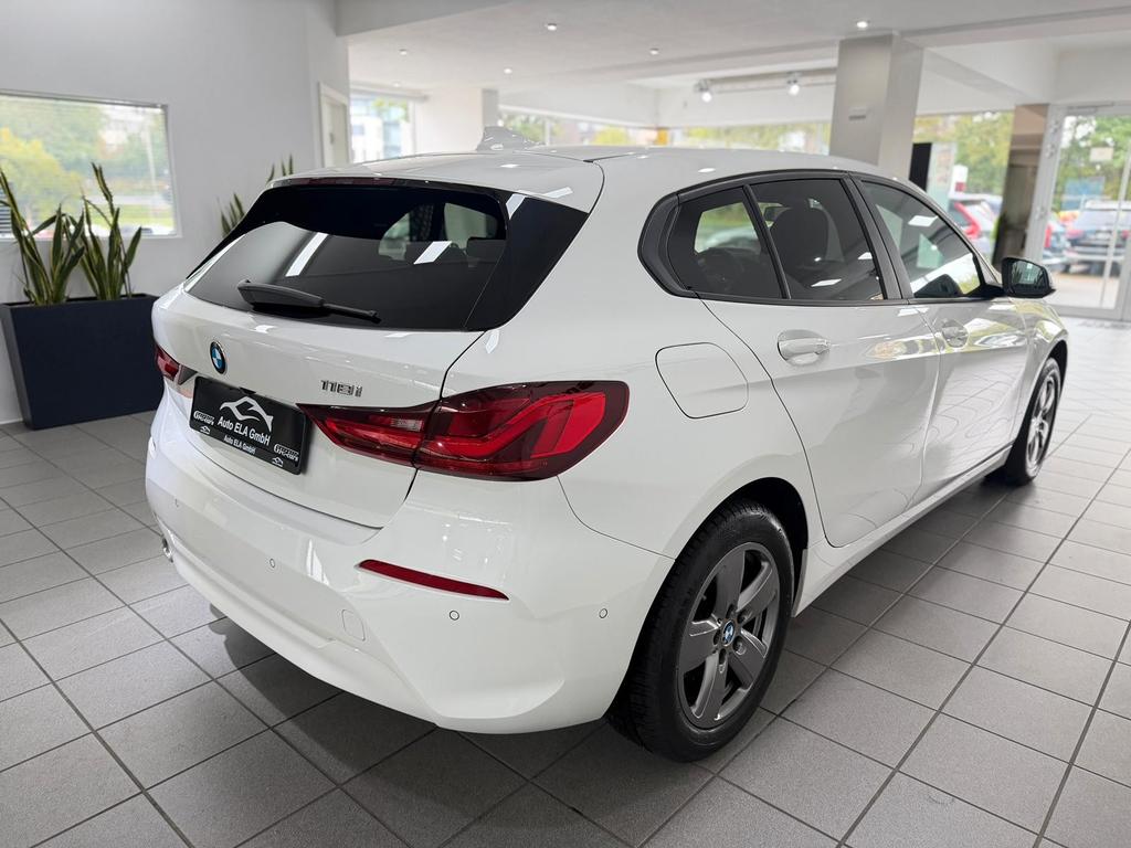 BMW 118 2022 г. Белый, пробег 55000 км