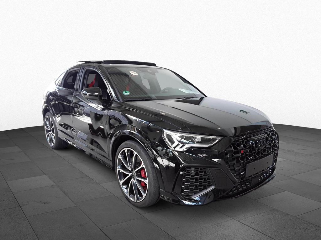 Audi RSQ3 2023 г. Чёрный, пробег 24290 км