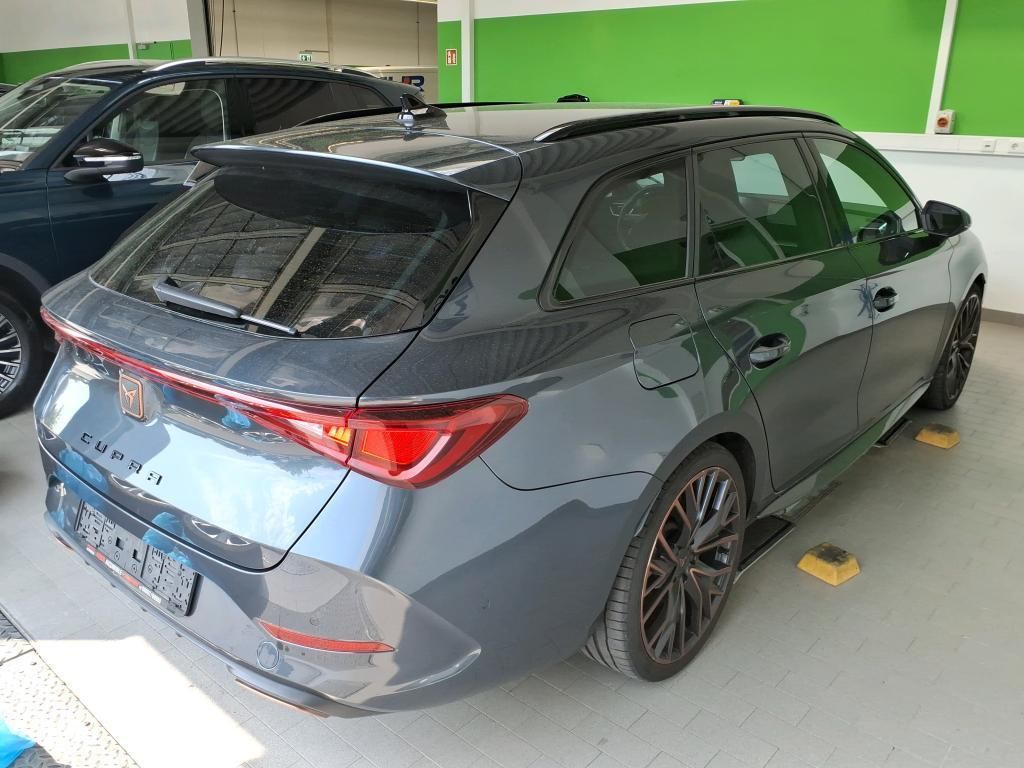 Cupra Leon 2023 г. Серый, пробег 56450 км