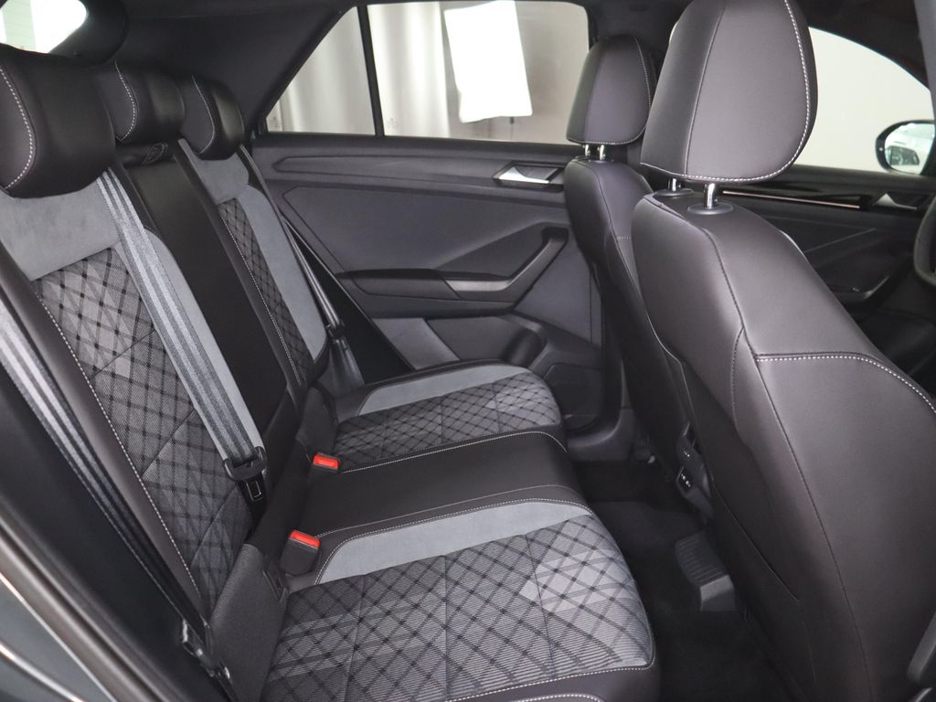Volkswagen T-Roc 2022 г. Серый, пробег 49883 км
