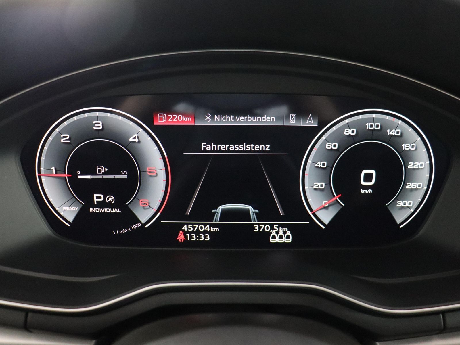 Audi A4 2022 г. Серый, пробег 45697 км