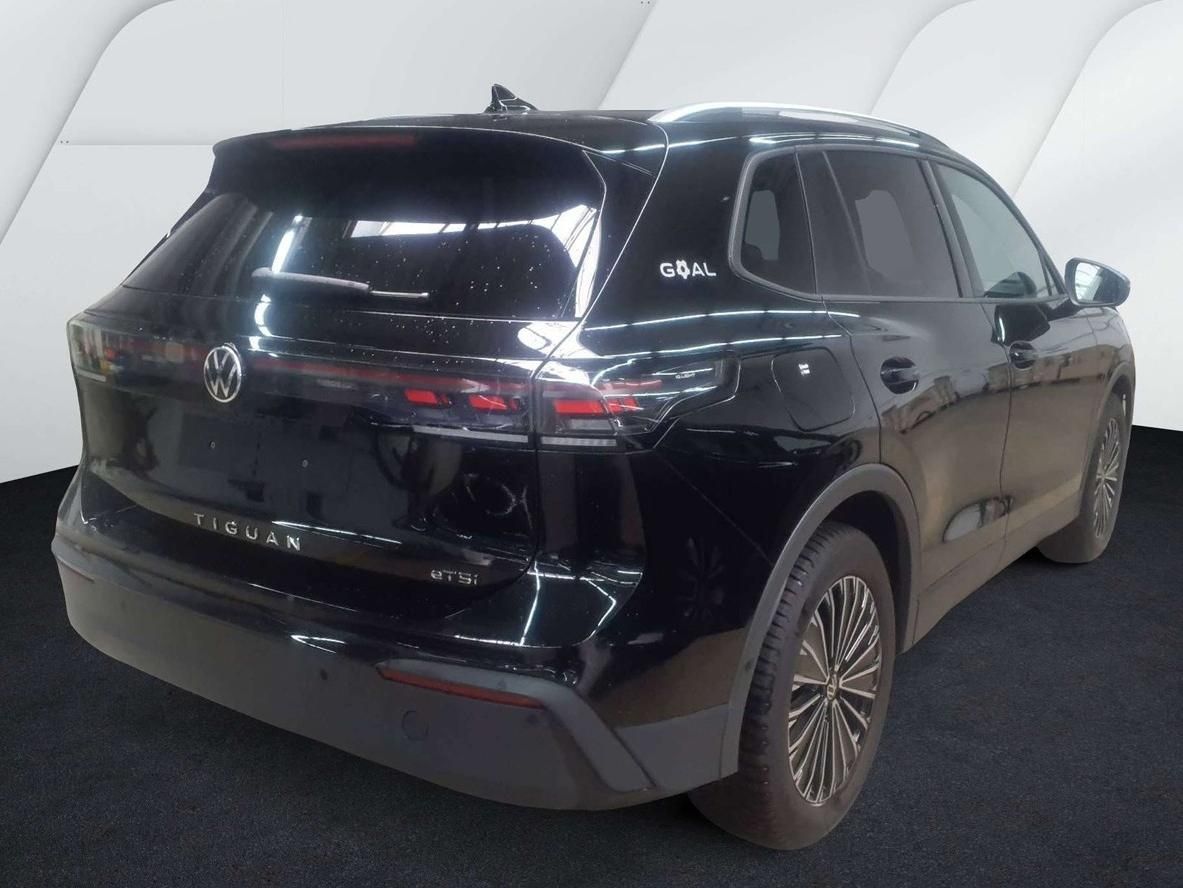 Volkswagen Tiguan 2025 г. Чёрный, пробег 20501 км