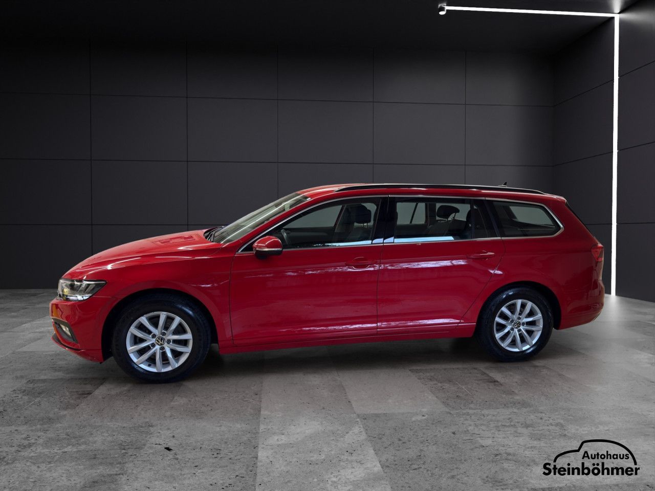 Volkswagen PASSAT VARIANT 2024 г. Красный, пробег 52301 км