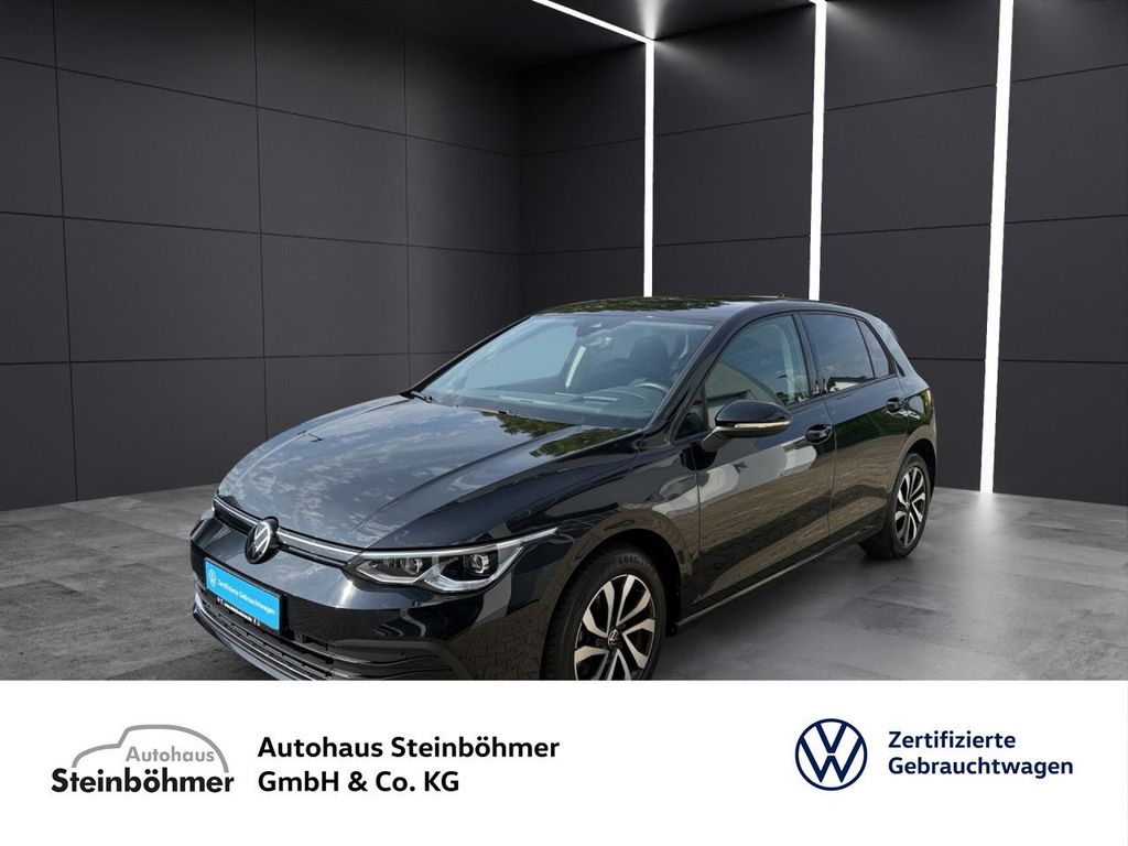 Volkswagen Golf 2023 г. Чёрный, пробег 45446 км