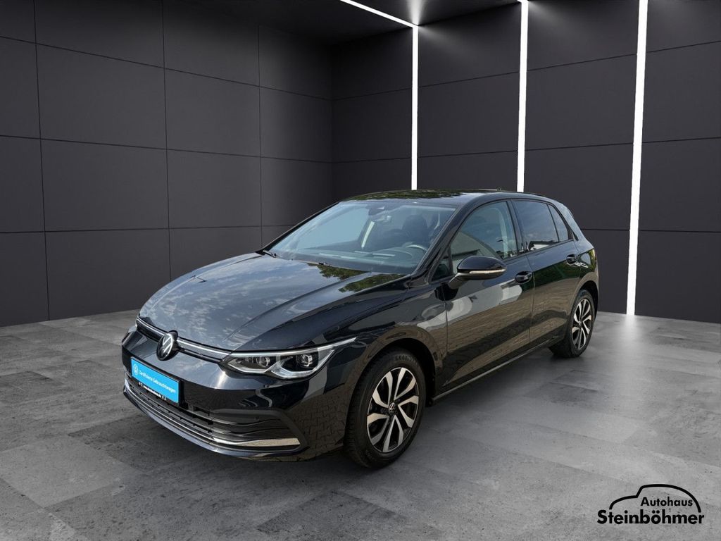 Volkswagen Golf 2023 г. Чёрный, пробег 45446 км