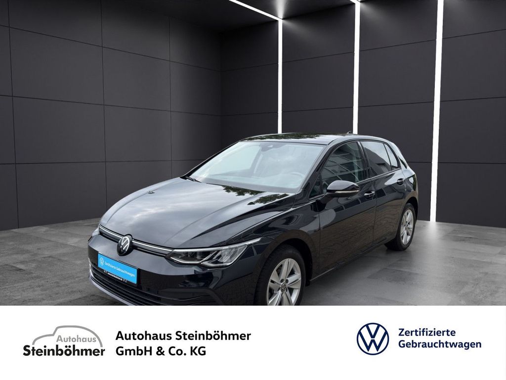 Volkswagen Golf 2023 г. Чёрный, пробег 47602 км