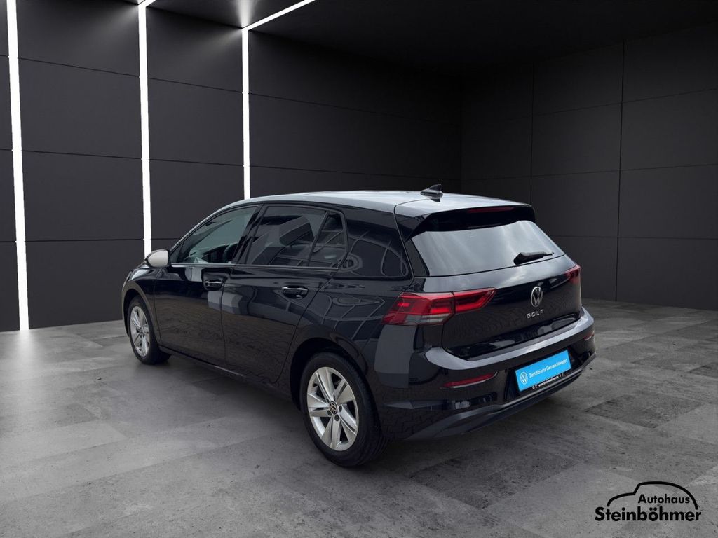 Volkswagen Golf 2023 г. Чёрный, пробег 47602 км