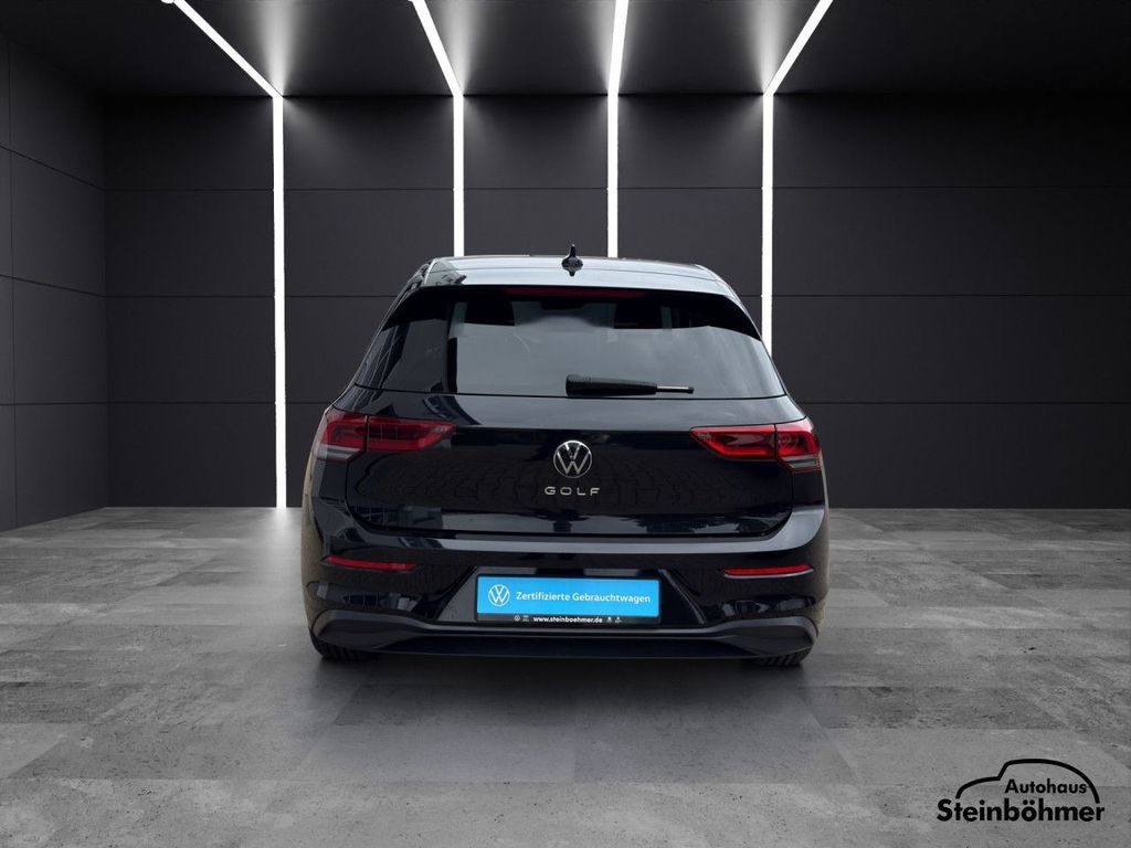 Volkswagen Golf 2023 г. Чёрный, пробег 47602 км