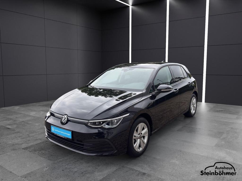 Volkswagen Golf 2023 г. Чёрный, пробег 43907 км