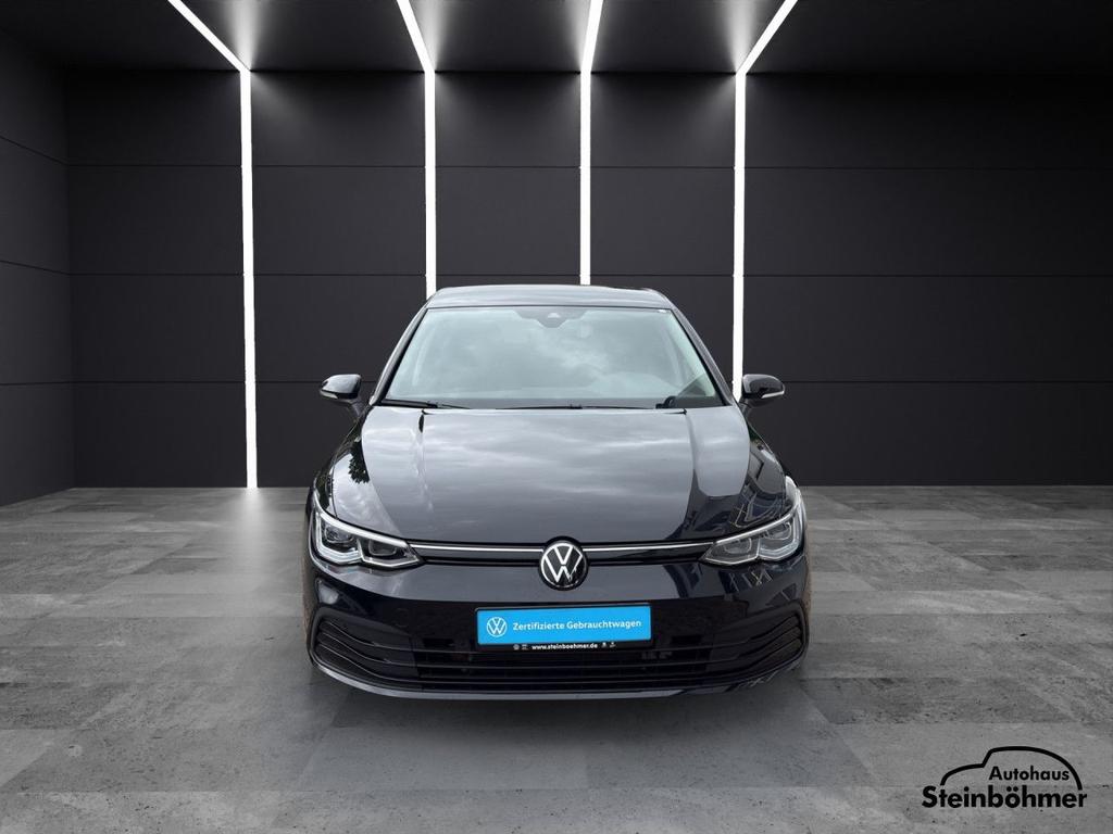 Volkswagen Golf 2023 г. Чёрный, пробег 43907 км