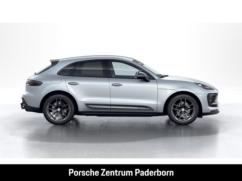 Porsche Macan 2024 г. Серебристый, пробег 30350 км