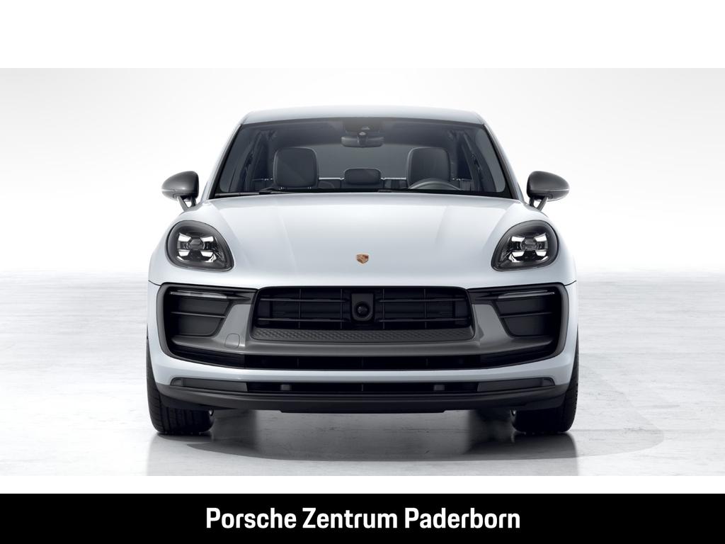 Porsche Macan 2024 г. Серебристый, пробег 30350 км