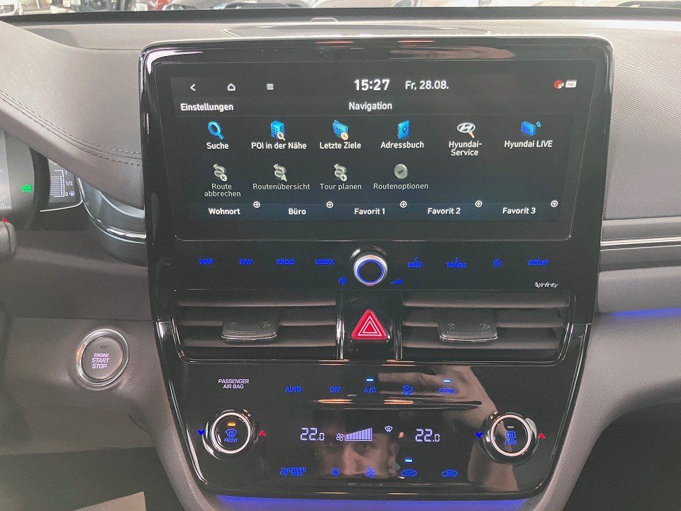Hyundai IONIQ 2021 г. Белый, пробег 48573 км